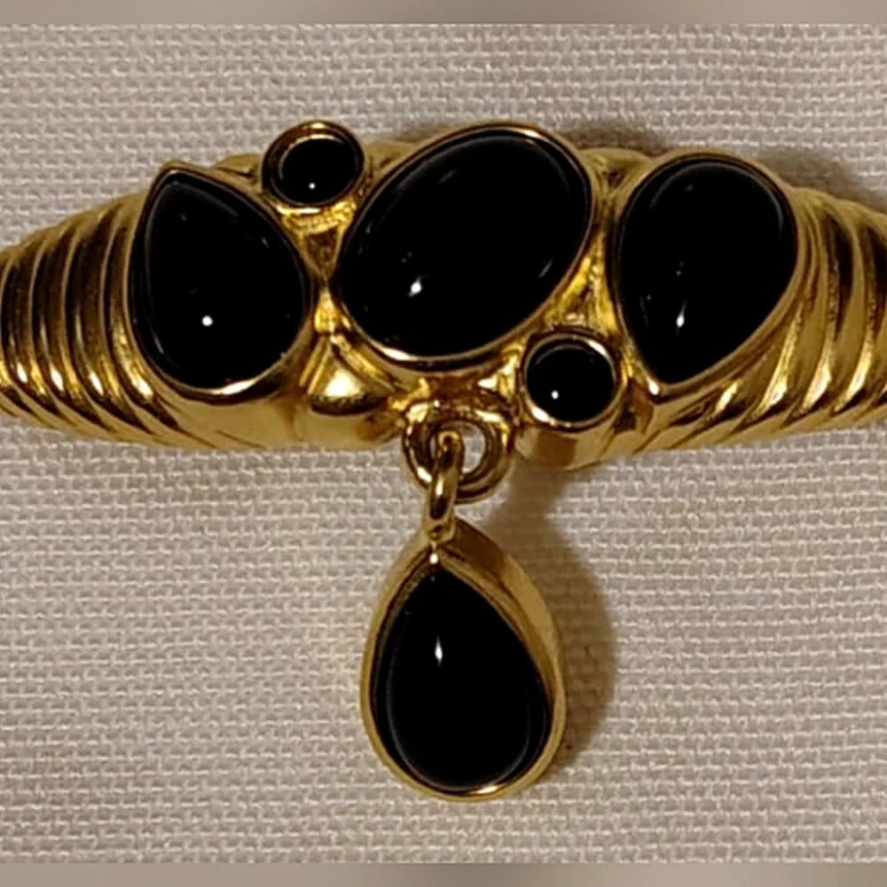 Vintage Gold Tone Black Glass Cabochon Bar Dangle Brooch Pin - Picture 7 of 8